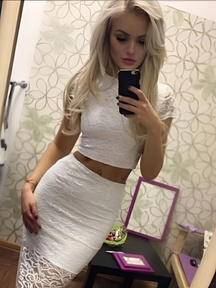 Эльмира привлекальеная девушка из Соснового бора цена от 5000 руб