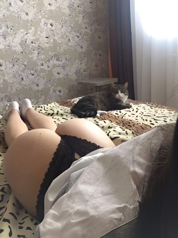 Эвелина привлекальеная девушка из Соснового бора цена от 1500 руб