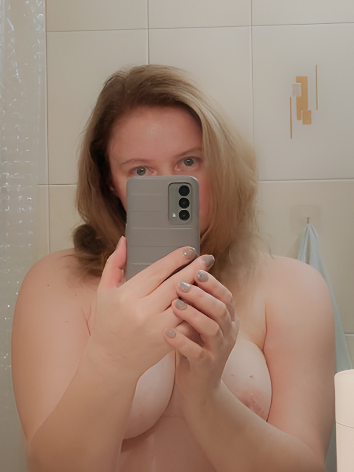 Василиса привлекальеная девушка из Соснового бора цена от 1500 руб