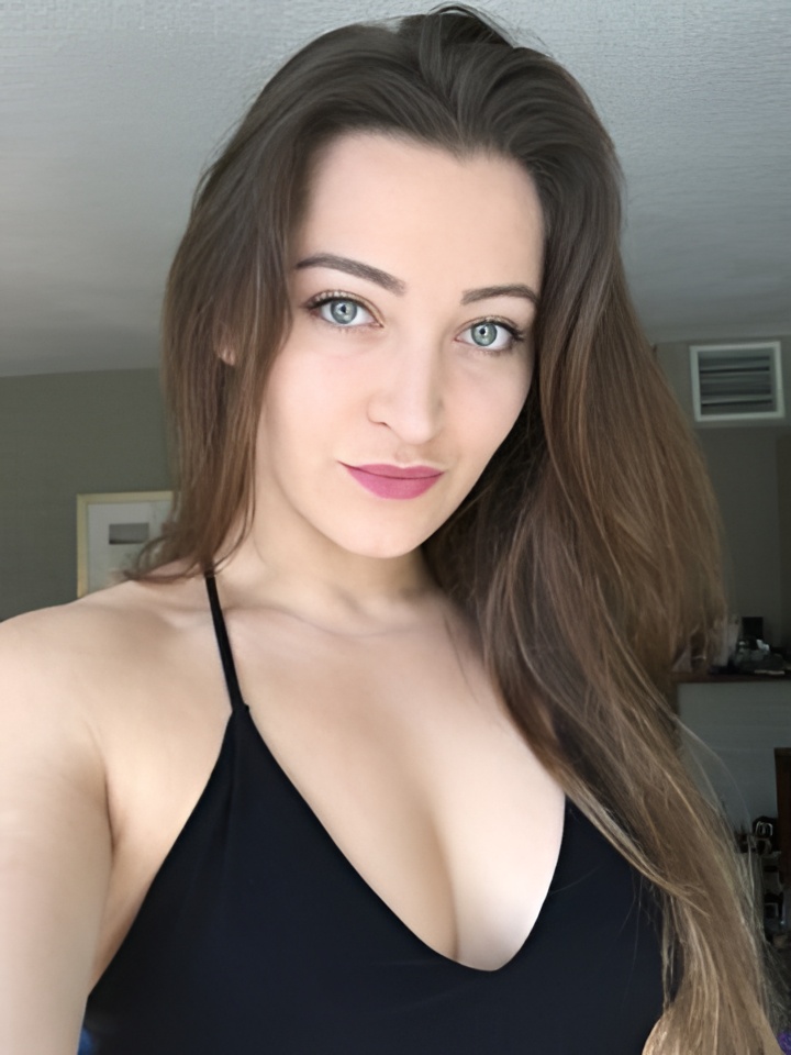 Виктория привлекальеная девушка из Соснового бора цена от 2500 руб