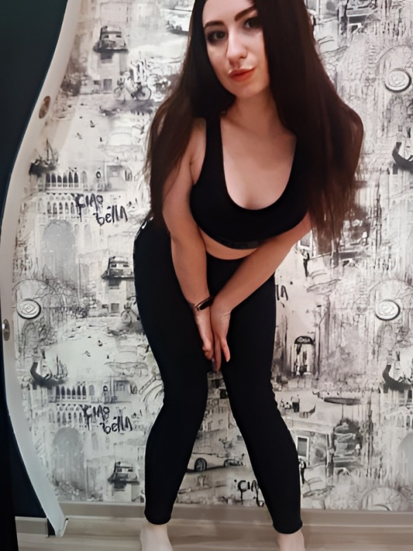 Катенька привлекательная девушка из Соснового бора цена от 3000 руб