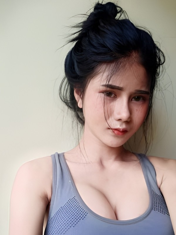 Сесилия привлекательная девушка из Соснового бора цена от 4000 руб