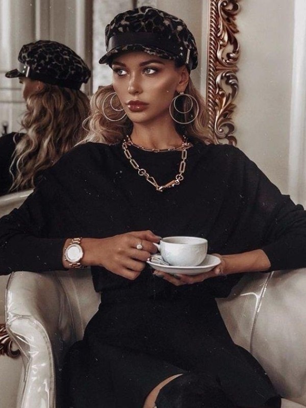 Яна привлекательная девушка из Соснового бора цена от 3500 руб