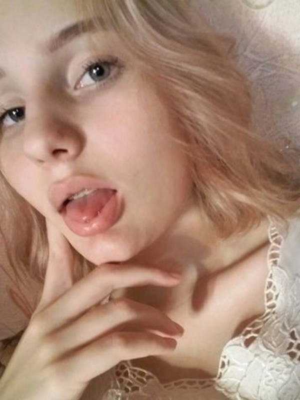 Настя привлекательная девушка из Соснового бора цена от 3000 руб